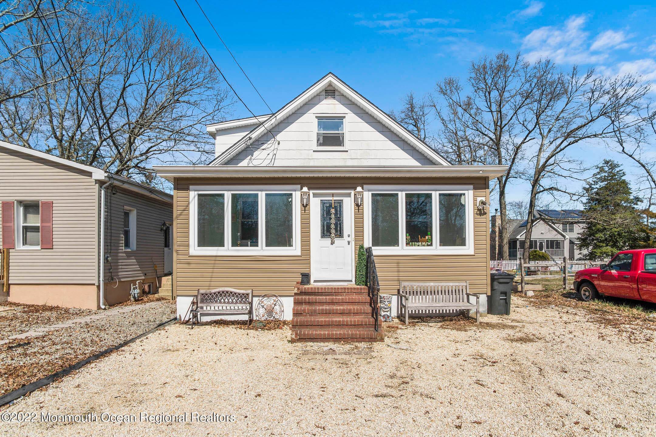 Single Family Homes for Sale at 435 Cape May Avenue Ocean Gate, New Jersey 08740 United States