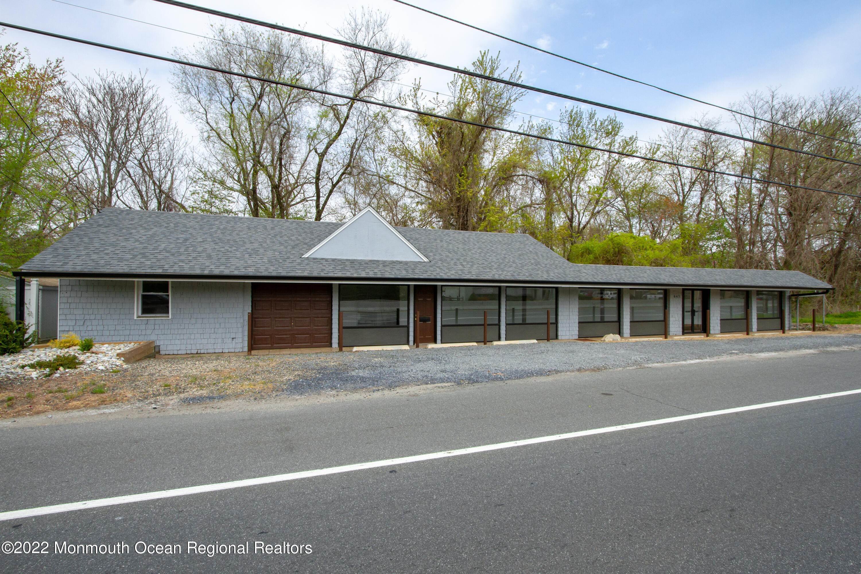 Commercial for Sale at 645 Highway 36 Belford, New Jersey 07718 United States