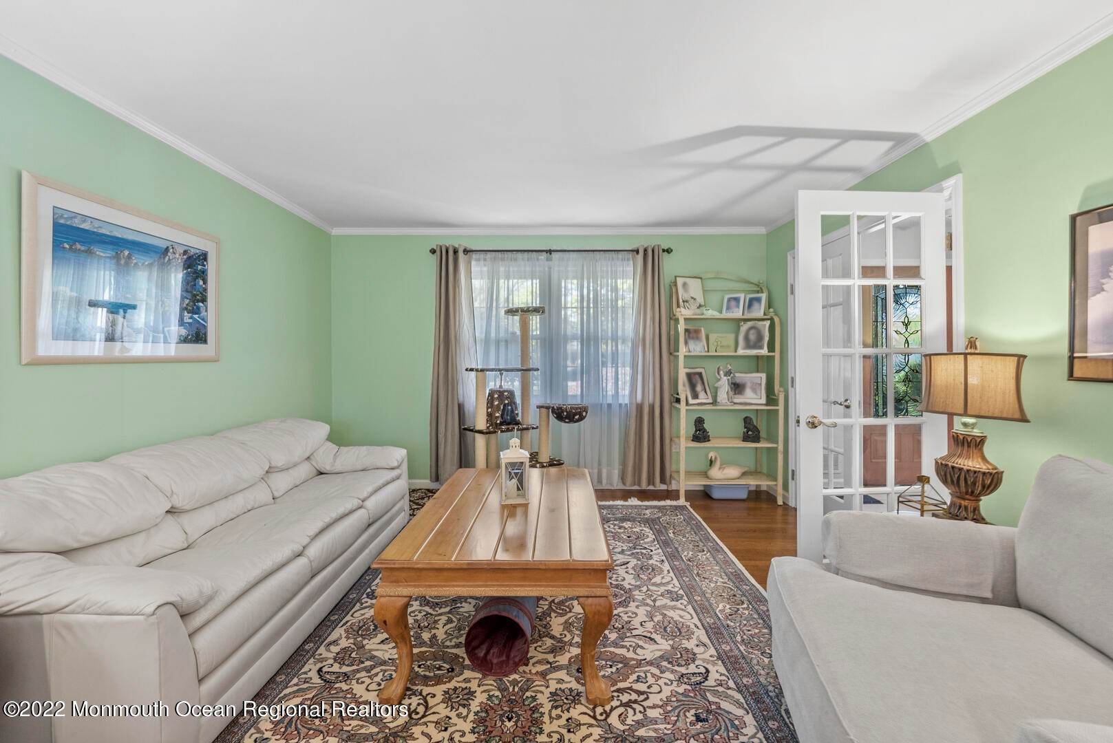 19. Single Family Homes for Sale at 99 Leonard Avenue Leonardo, New Jersey 07737 United States