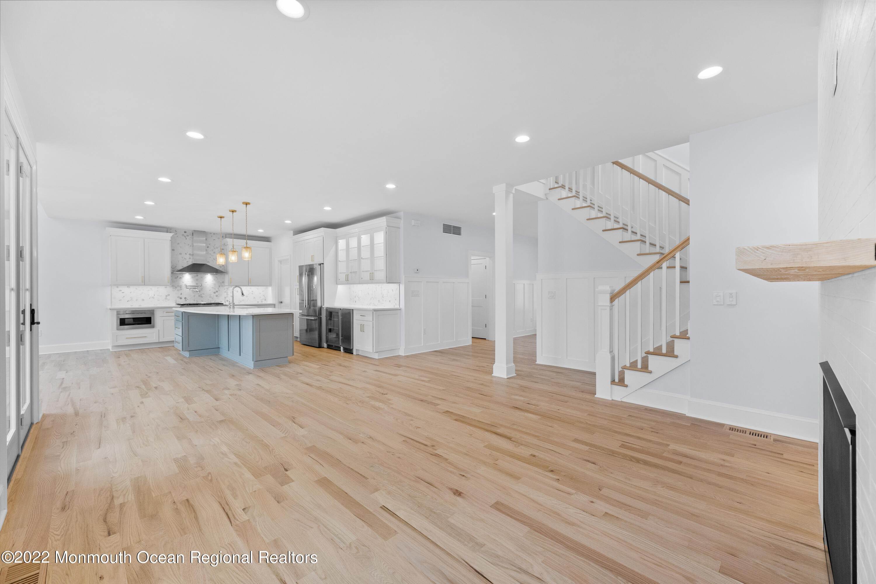 6. Single Family Homes for Sale at 115 Sanborn Avenue Point Pleasant Beach, New Jersey 08742 United States