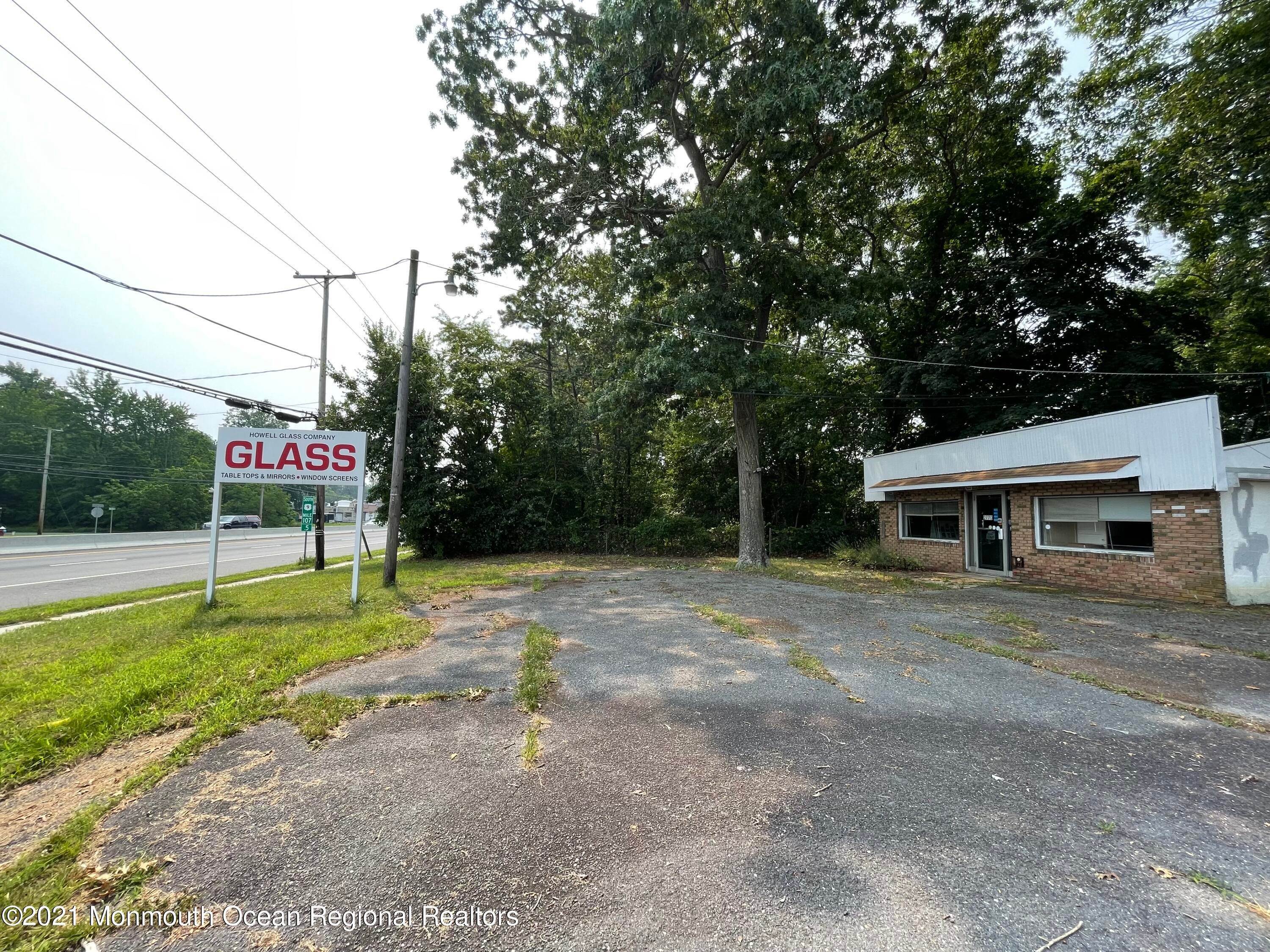 Commercial for Sale at 2770 Us Highway 9 Highway Howell, New Jersey 07731 United States