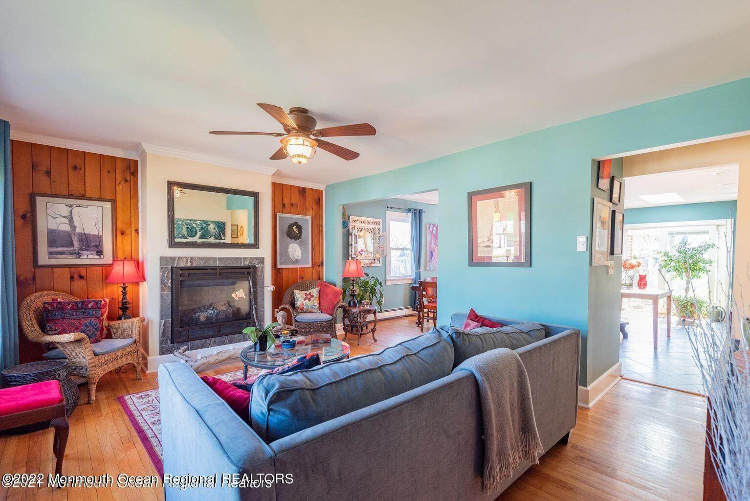 17. Single Family Homes for Sale at 823 Dunlewy Street Asbury Park, New Jersey 07712 United States