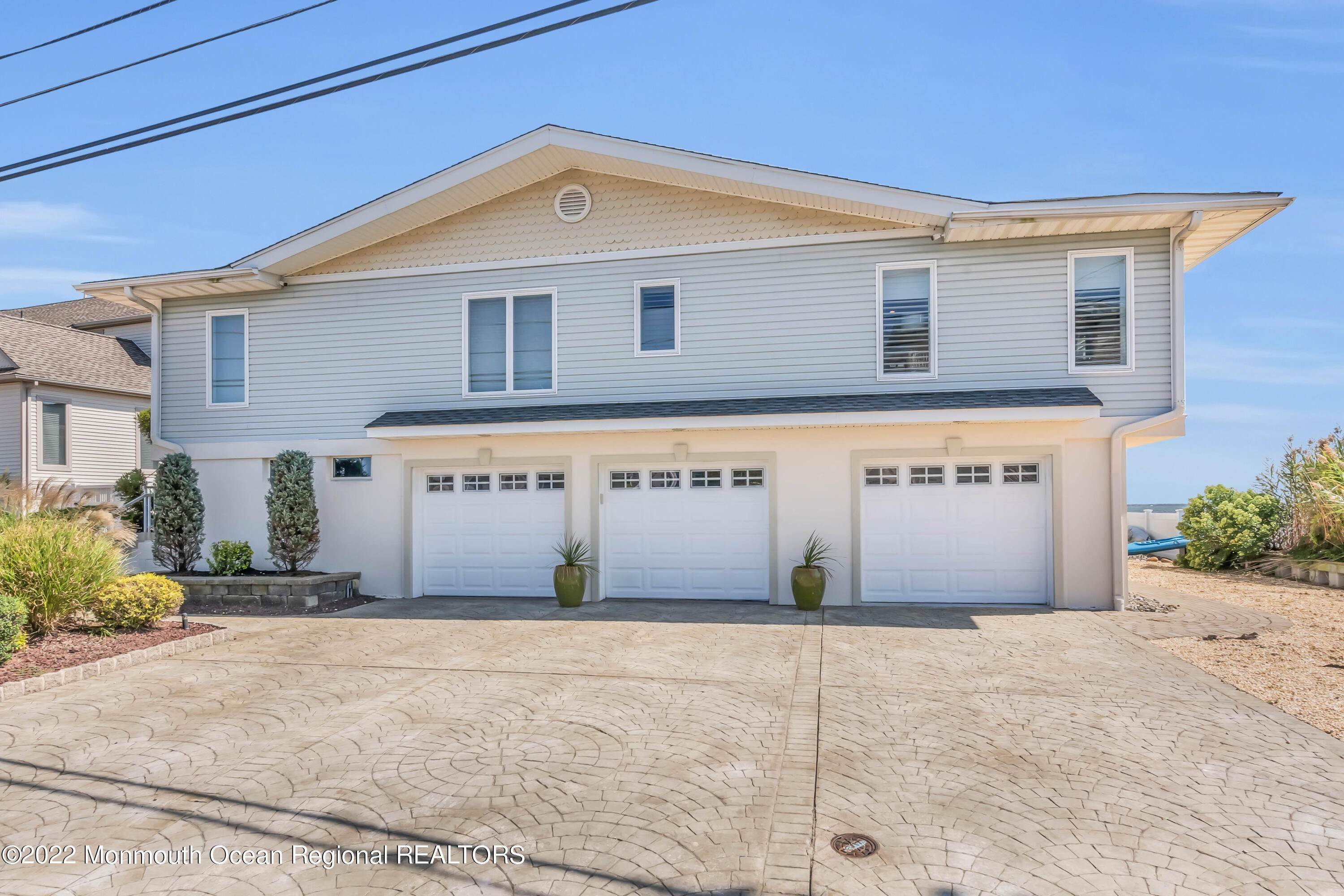 Single Family Homes for Sale at 1320 Laurel Boulevard Lanoka Harbor, New Jersey 08734 United States