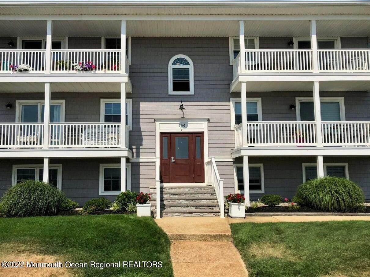 1. Residential Lease at 709 Ocean Avenue 18 Avon by the Sea, New Jersey 07717 United States