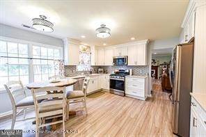 6. Single Family Homes for Sale at 137 Spruce Circle Barnegat, New Jersey 08005 United States