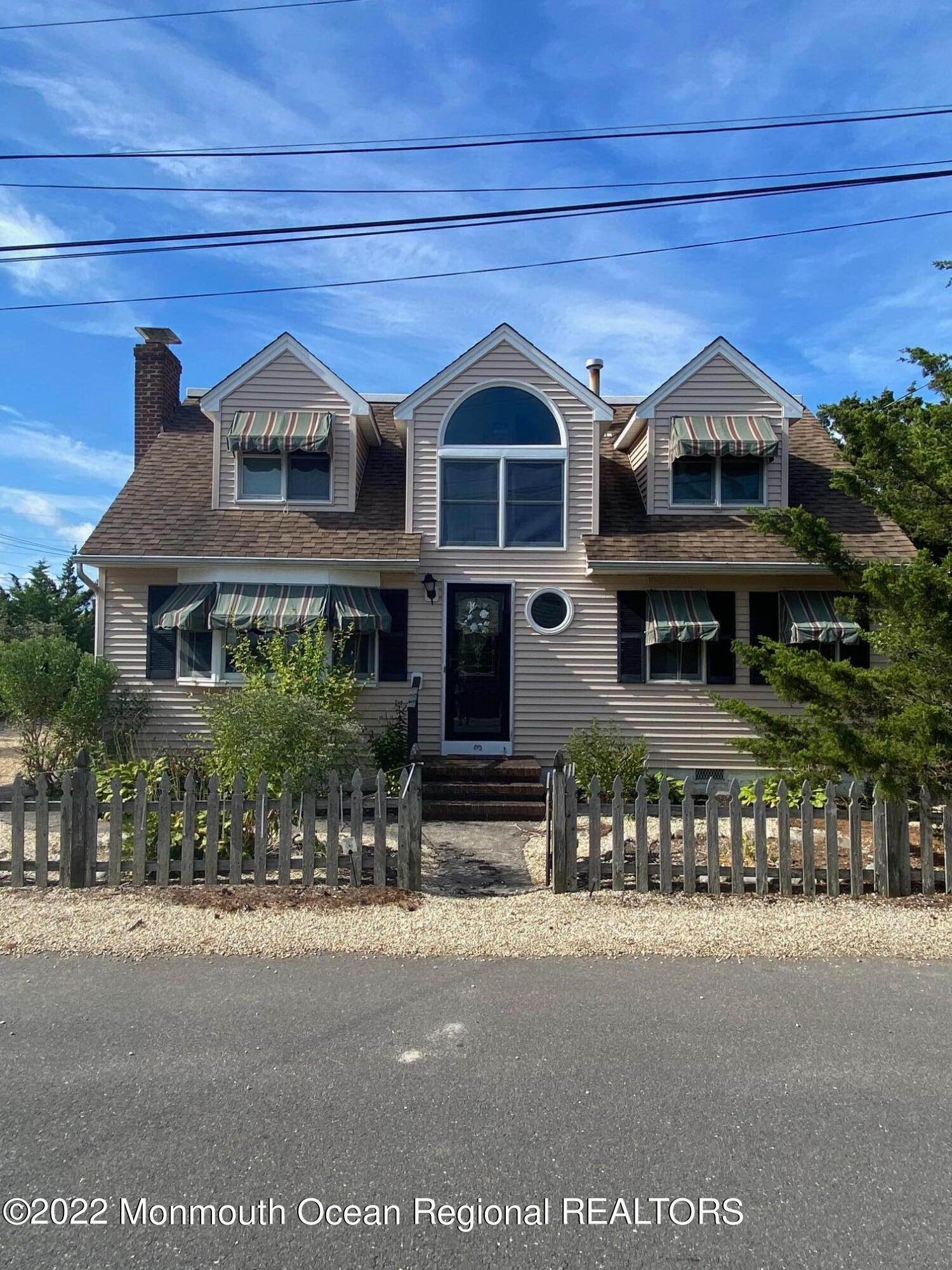 2. Single Family Homes for Sale at 3 Bay Shore Road Long Beach Township, New Jersey 08008 United States