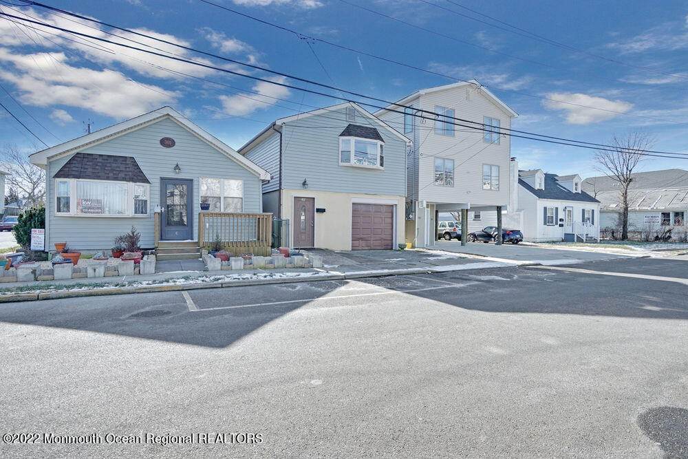 5. Single Family Homes for Sale at 301 Franklin Avenue B Seaside Heights, New Jersey 08751 United States