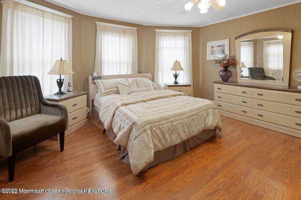 15. Single Family Homes for Sale at 29 Pacific Avenue Bradley Beach, New Jersey 07720 United States