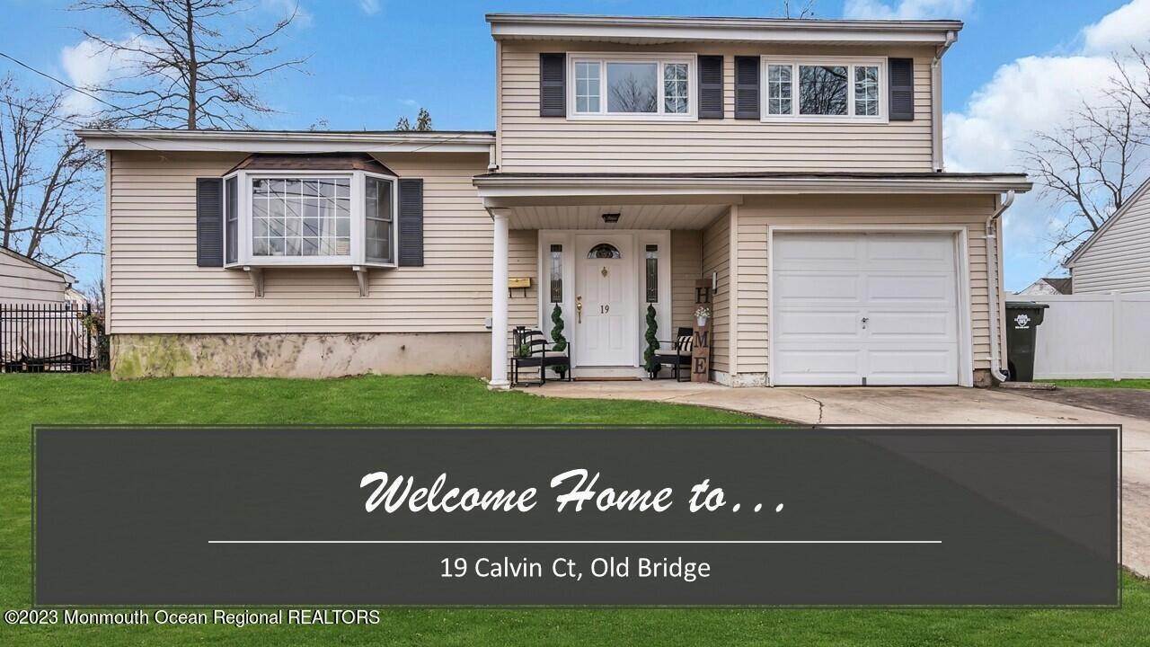 Single Family Homes for Sale at 19 Calvin Court Old Bridge, New Jersey 08857 United States