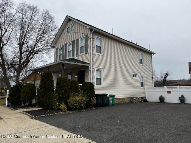 3. Single Family Homes for Sale at 38 Lower Main Street Aberdeen, New Jersey 07747 United States