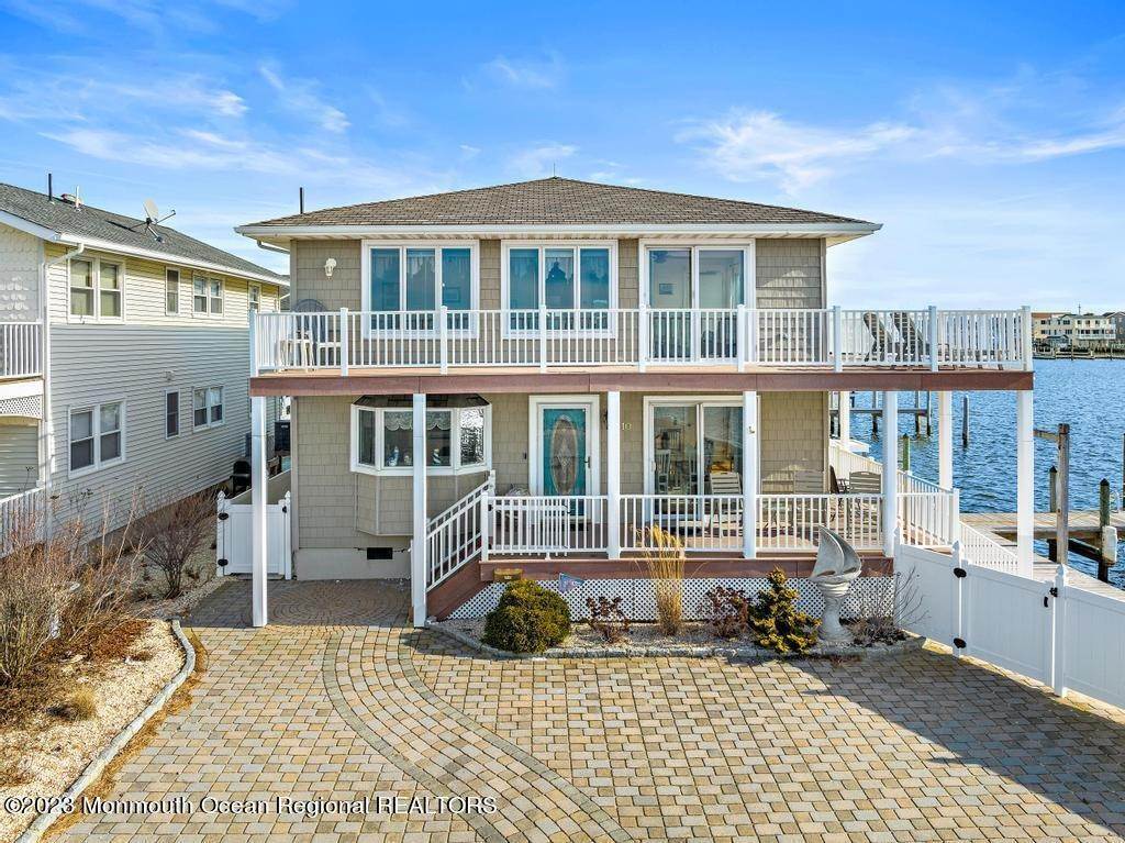 Single Family Homes for Sale at 10 Shore Road Surf City, New Jersey 08008 United States