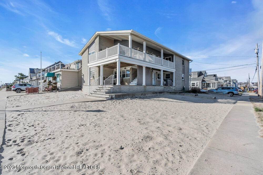 4. Single Family Homes for Sale at 1900 Ocean Avenue Belmar, New Jersey 07719 United States