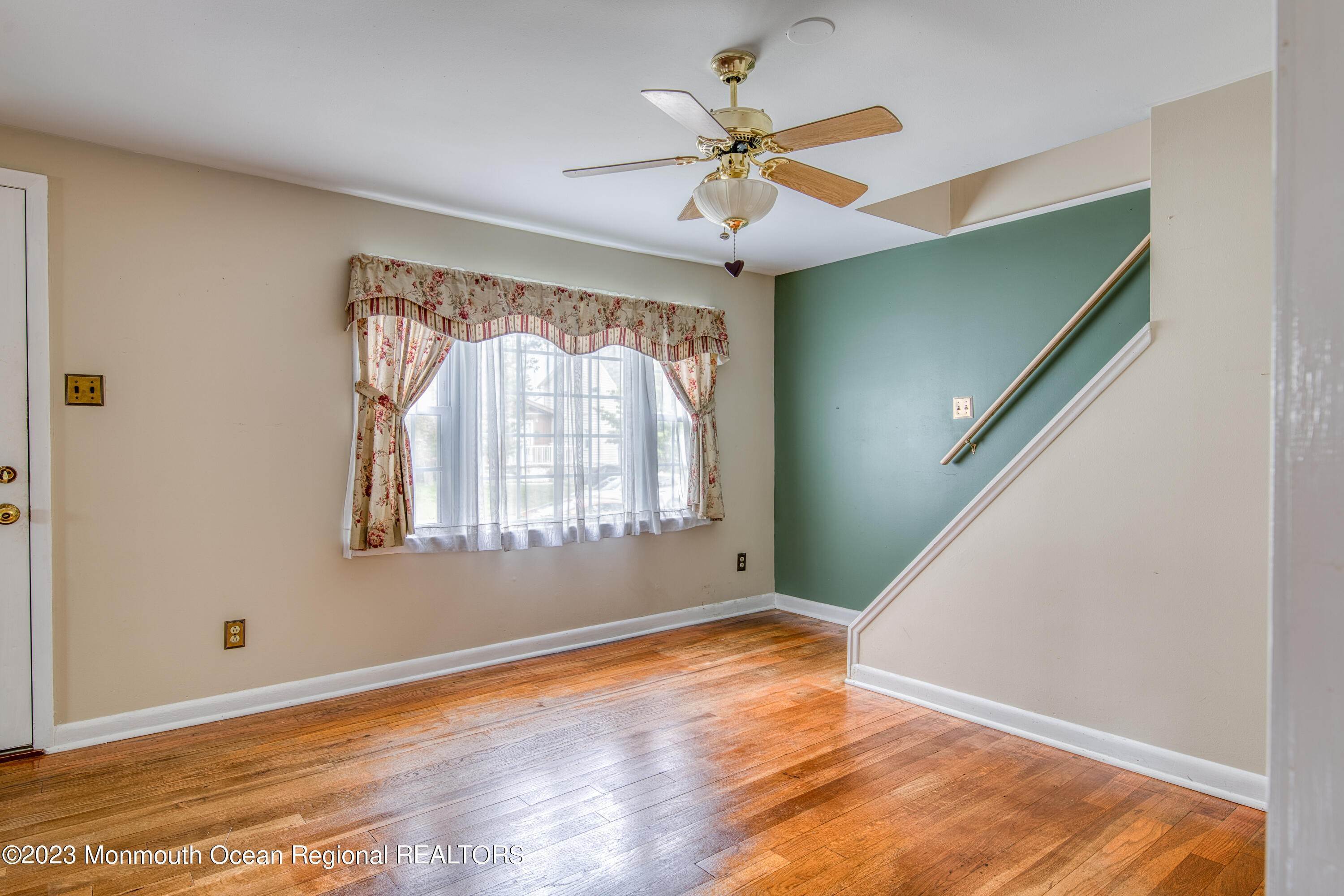 15. Single Family Homes for Sale at 1314 Evergreen Avenue Ocean Township, New Jersey 07712 United States