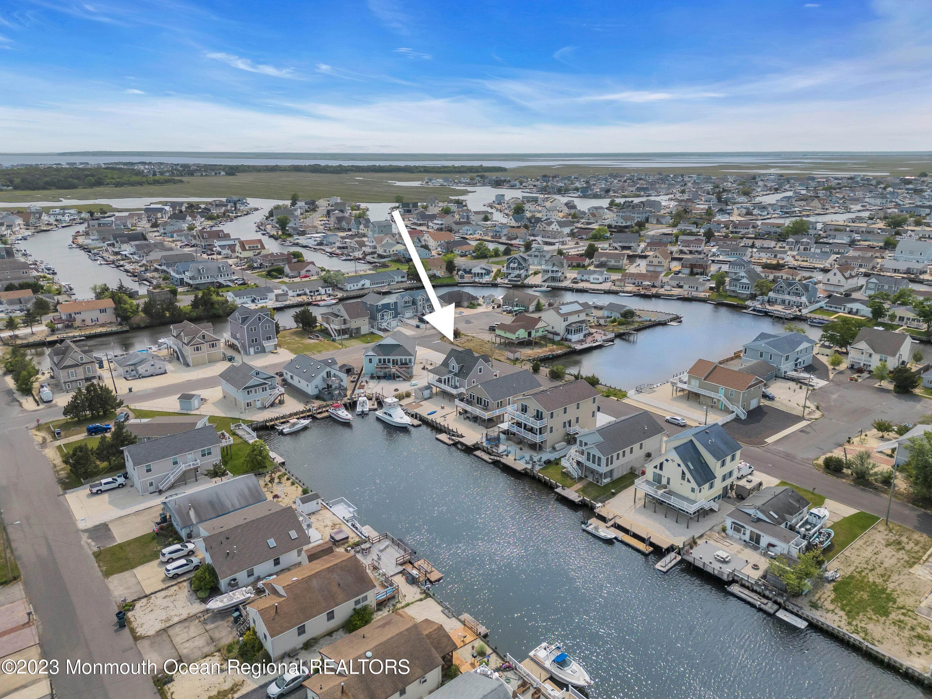 7. Single Family Homes for Sale at 4 Ship Drive Little Egg Harbor, New Jersey 08087 United States
