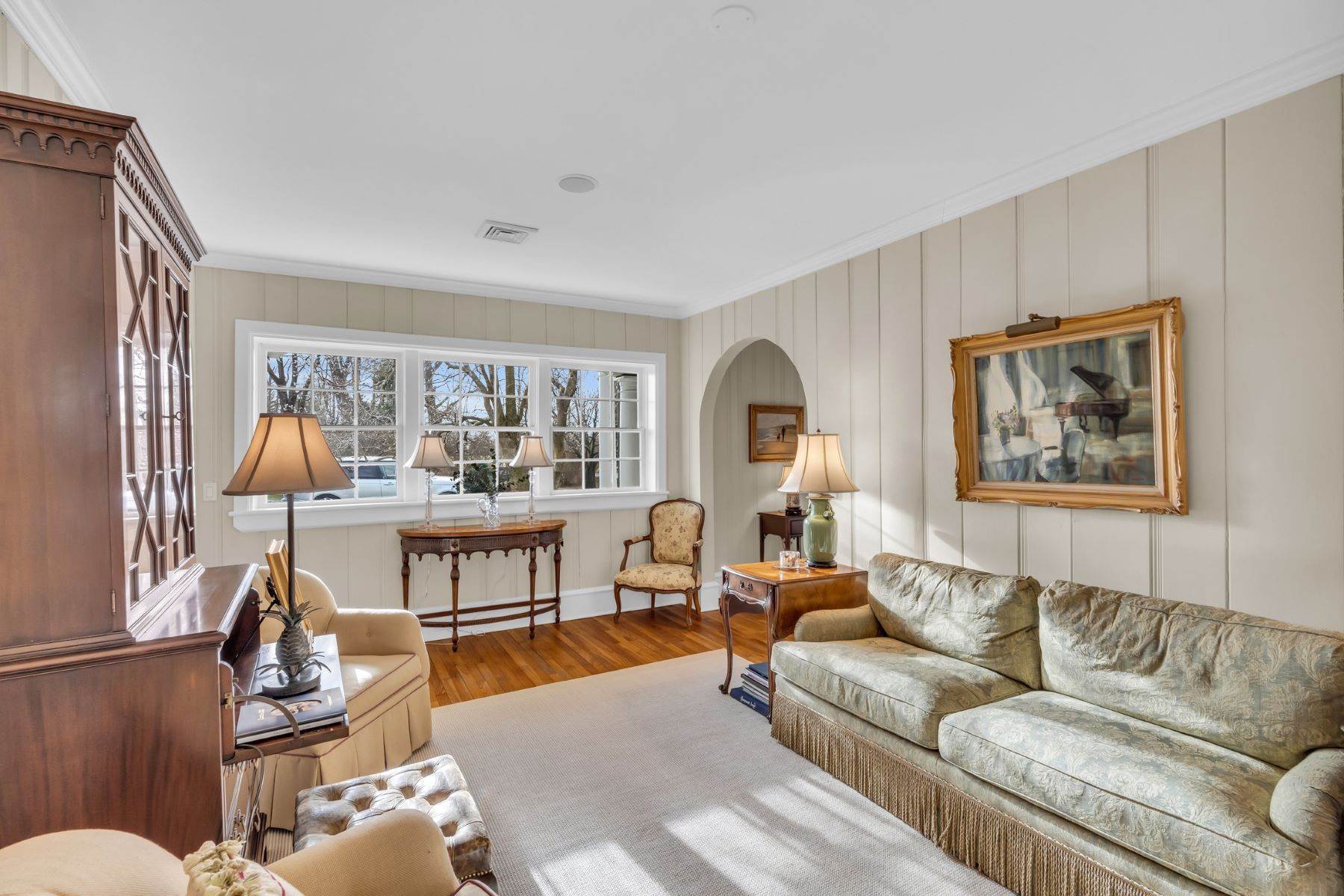 13. Single Family Homes for Sale at Exceptional Estate 2 Allencrest Road Rumson, New Jersey 07760 United States