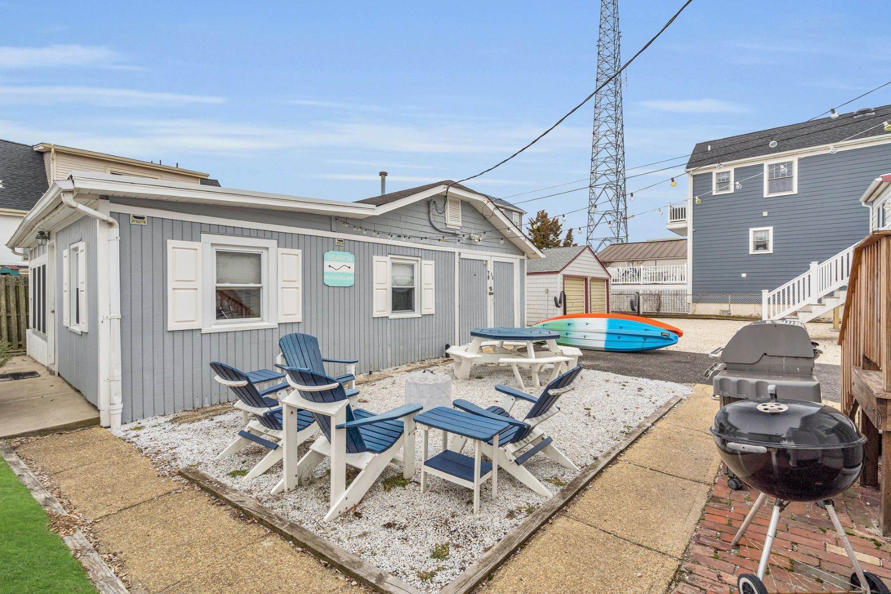 31. Single Family Homes at Charming Vacation Rental in Manasquan 70 2nd Avenue Manasquan, New Jersey 08736 United States