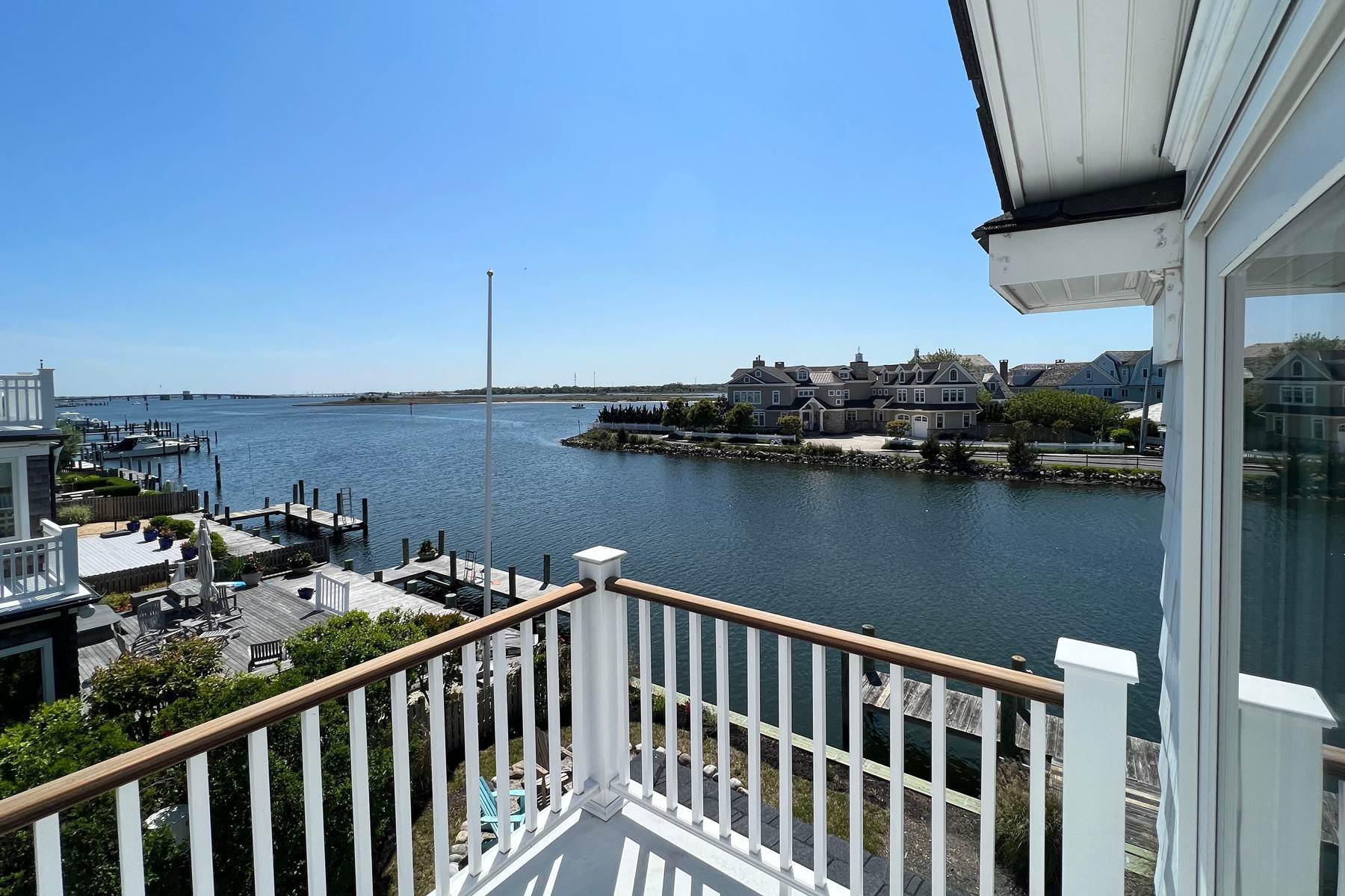 10. Single Family Homes for Sale at Ideally Situated Home Offers the Best of Waterfront Living 974 Barnegat Lane Mantoloking, New Jersey 08738 United States