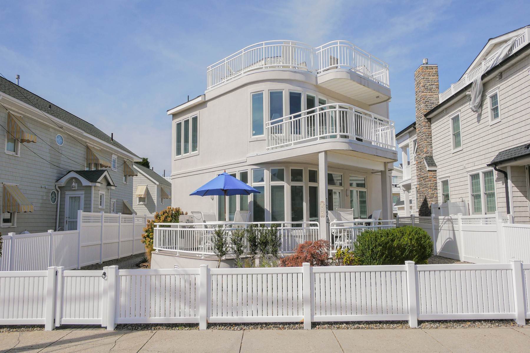 Single Family Homes for Sale at 1924 Wesley Avenue 1924 Wesley Ave Ocean City, New Jersey 08226 United States