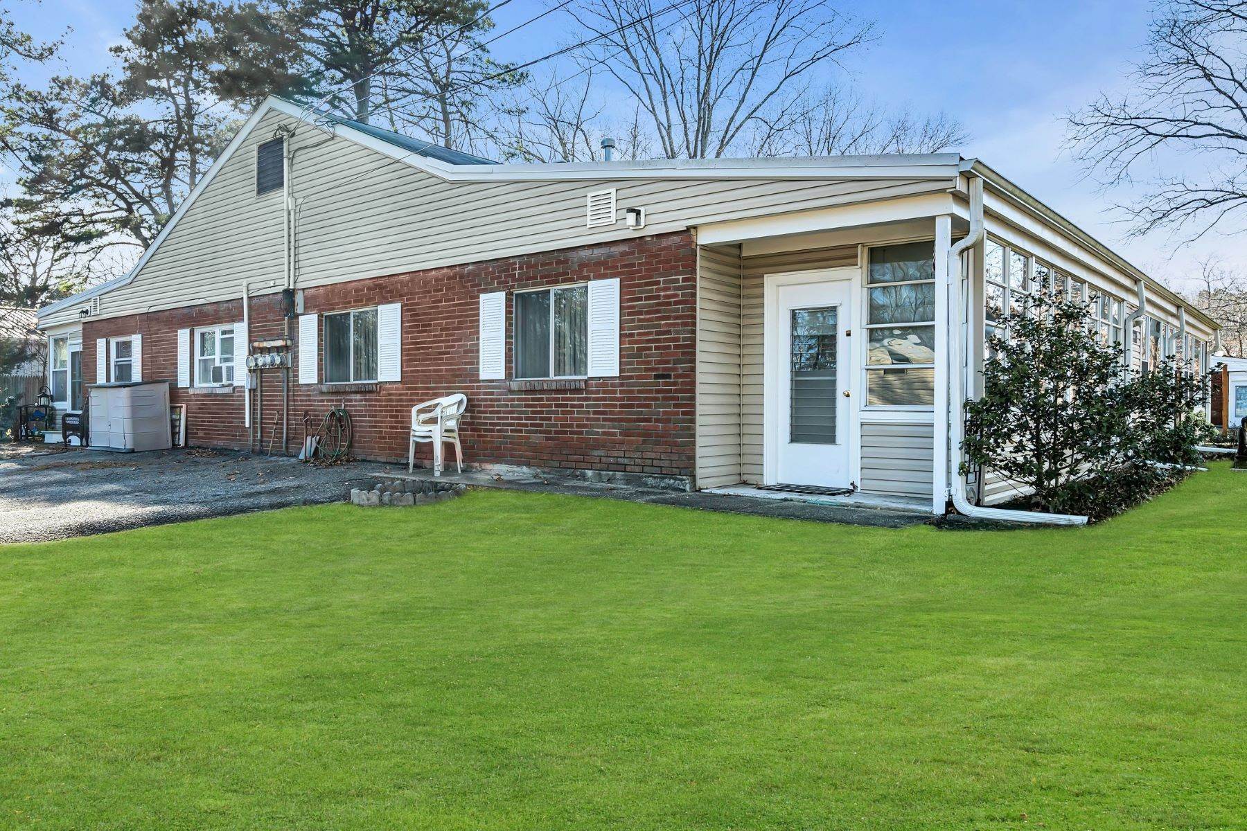 29. Other Residential Homes for Sale at Cedar Glen Homes 8 Walnut Street B Toms River, New Jersey 08757 United States