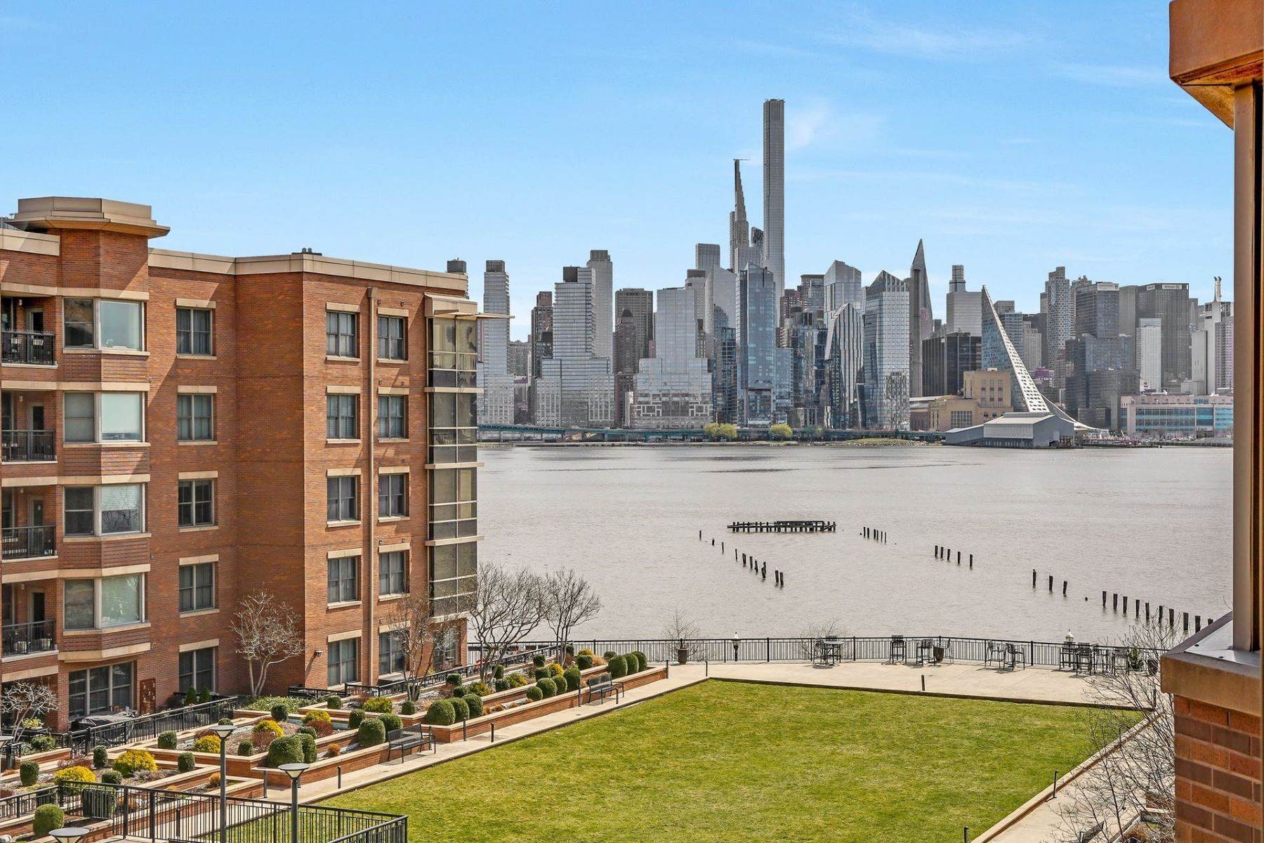 Condominiums for Sale at Welcome to this beautifully maintained 2 BD/ 2 BA condo in Grandview II 20 Ave at Port Imperial #413 West New York, New Jersey 07093 United States