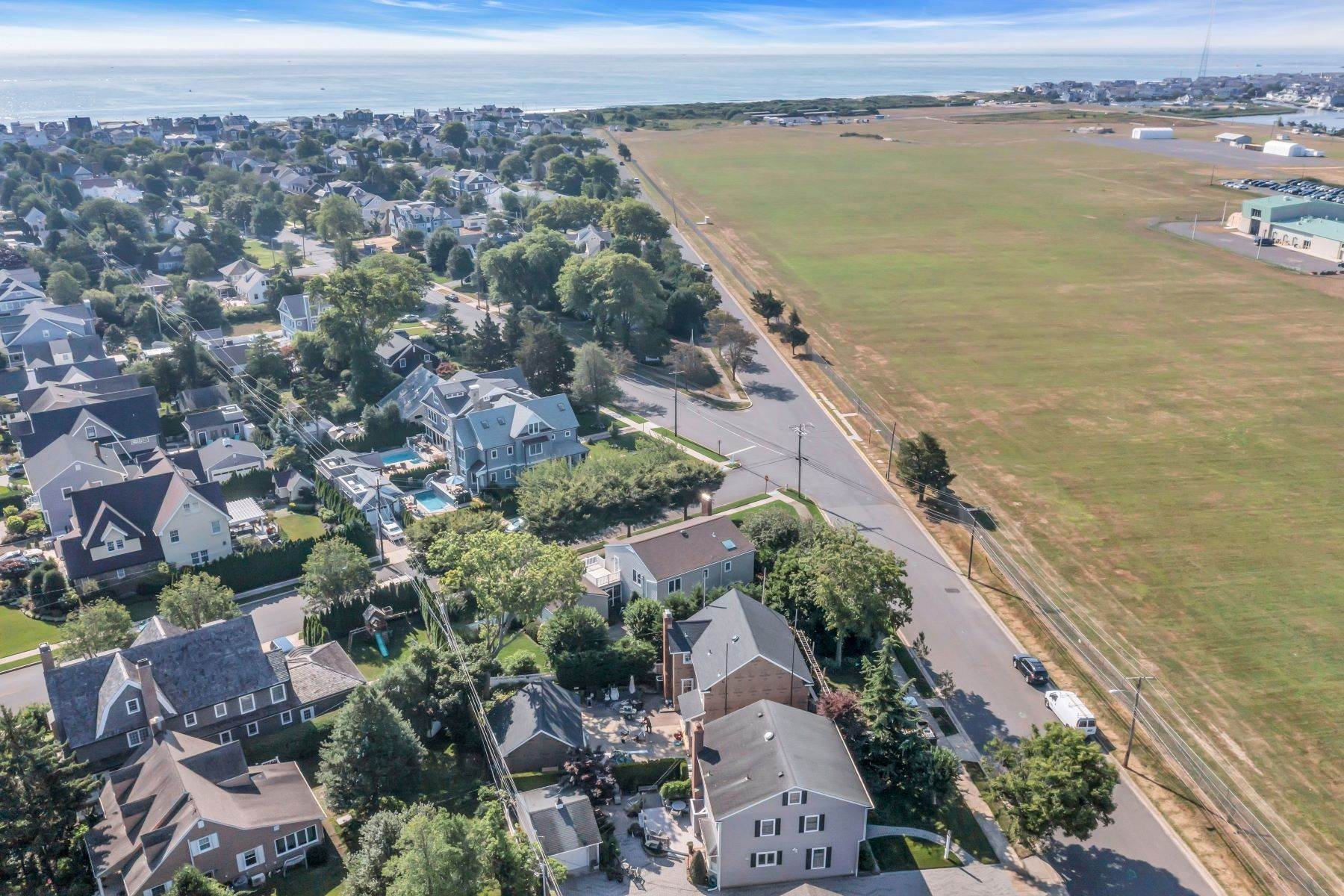 46. Single Family Homes for Sale at Close Proximity to Beach 401 Sea Girt Avenue Sea Girt, New Jersey 08750 United States