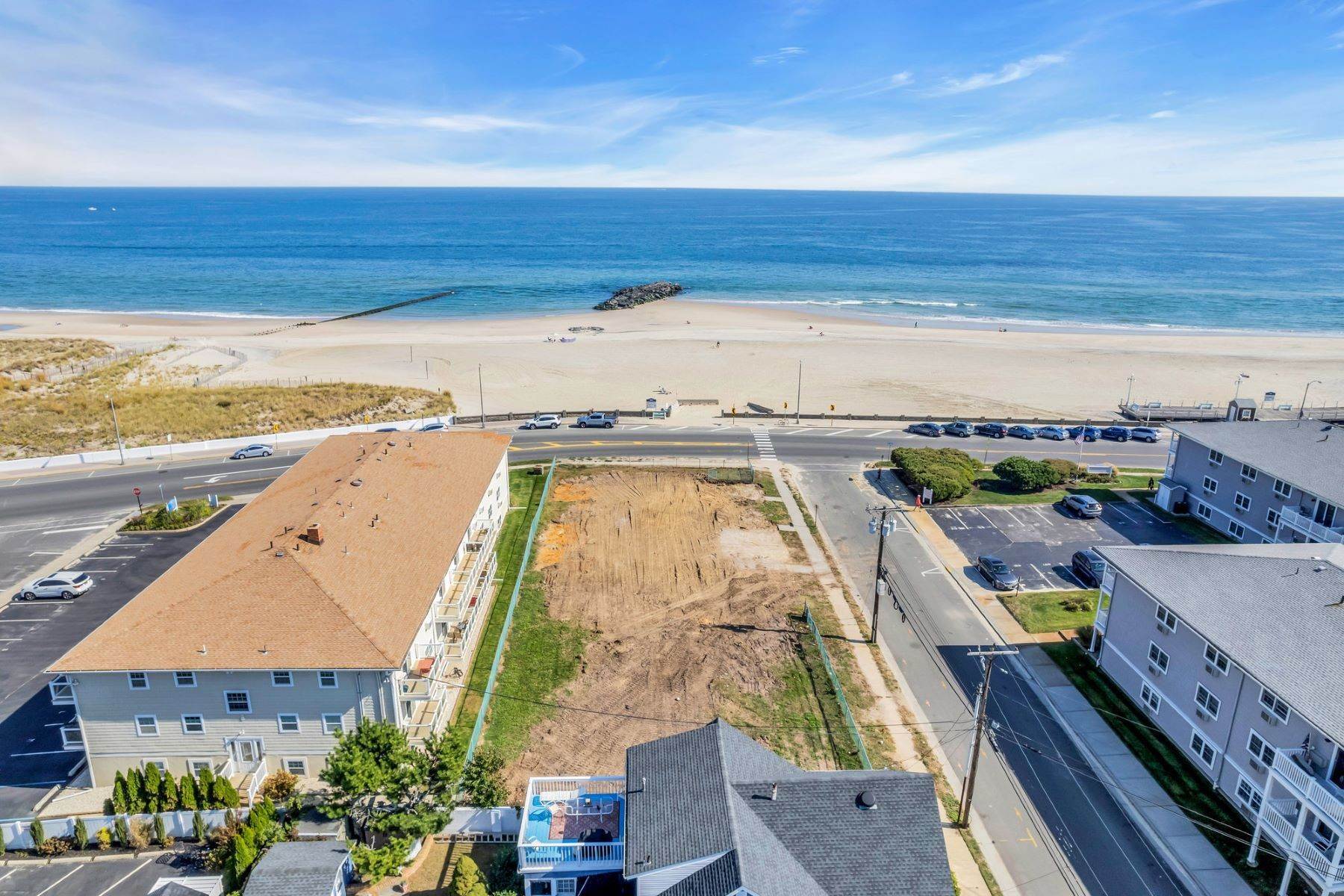 44. Single Family Homes for Sale at Spectacular New Construction 20 E End Avenue Avon by the Sea, New Jersey 07717 United States