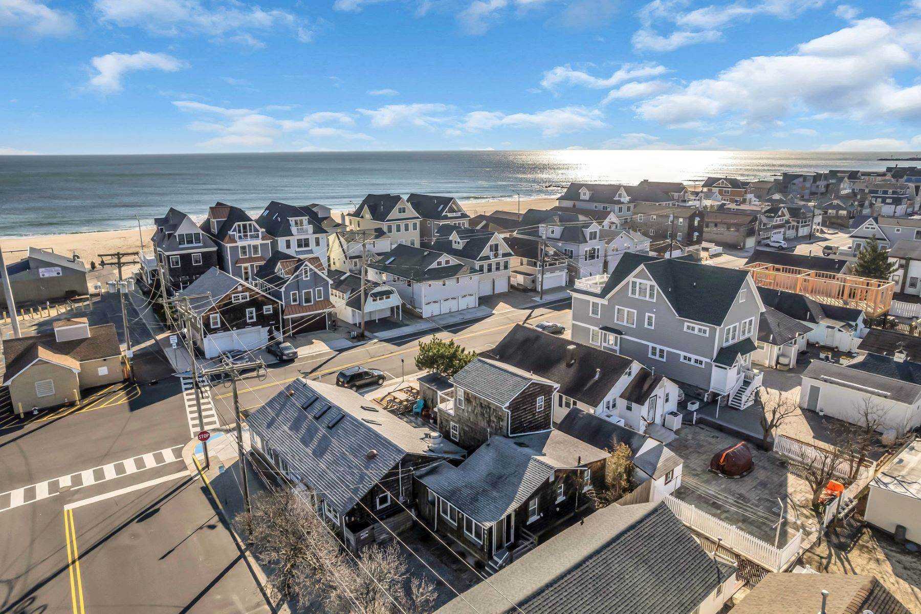 29. Single Family Homes for Sale at Come Live the Manasquan Lifestyle 101 1st Avenue, 101.5 1st Ave Manasquan, New Jersey 08736 United States