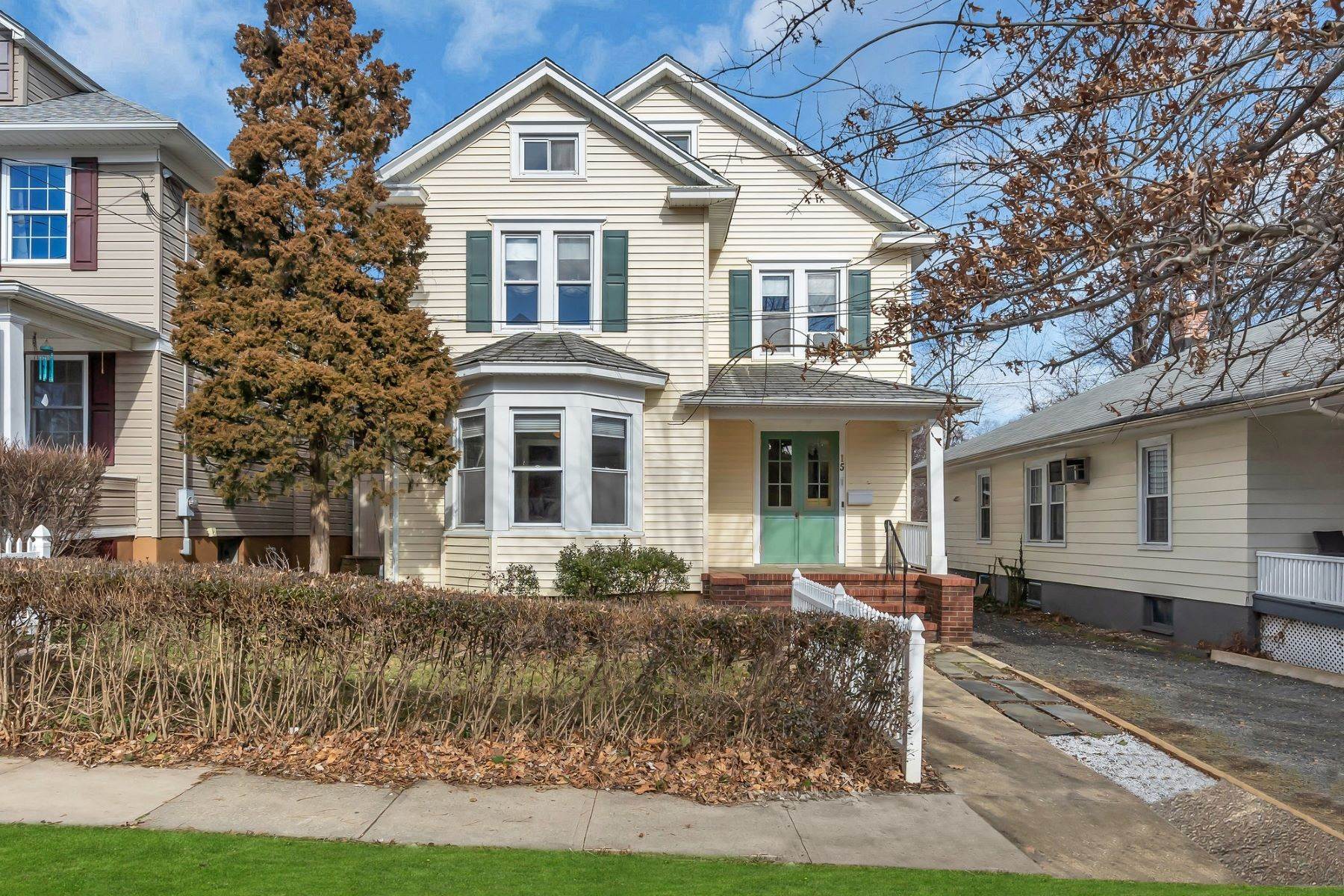 1. Single Family Homes for Sale at Charming Colonial in Freehold 15 Bennett Street Freehold, New Jersey 07728 United States