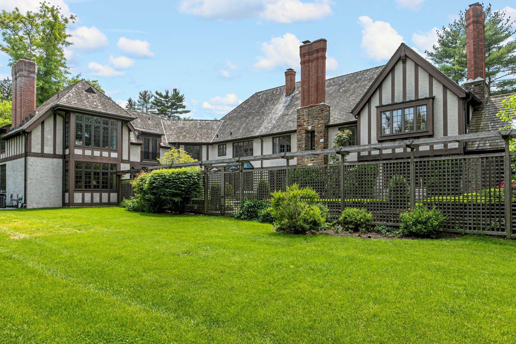 49. Single Family Homes for Sale at Stunning Tudor in the Esteemed Western Section 193 Elm Road Princeton, New Jersey 08540 United States